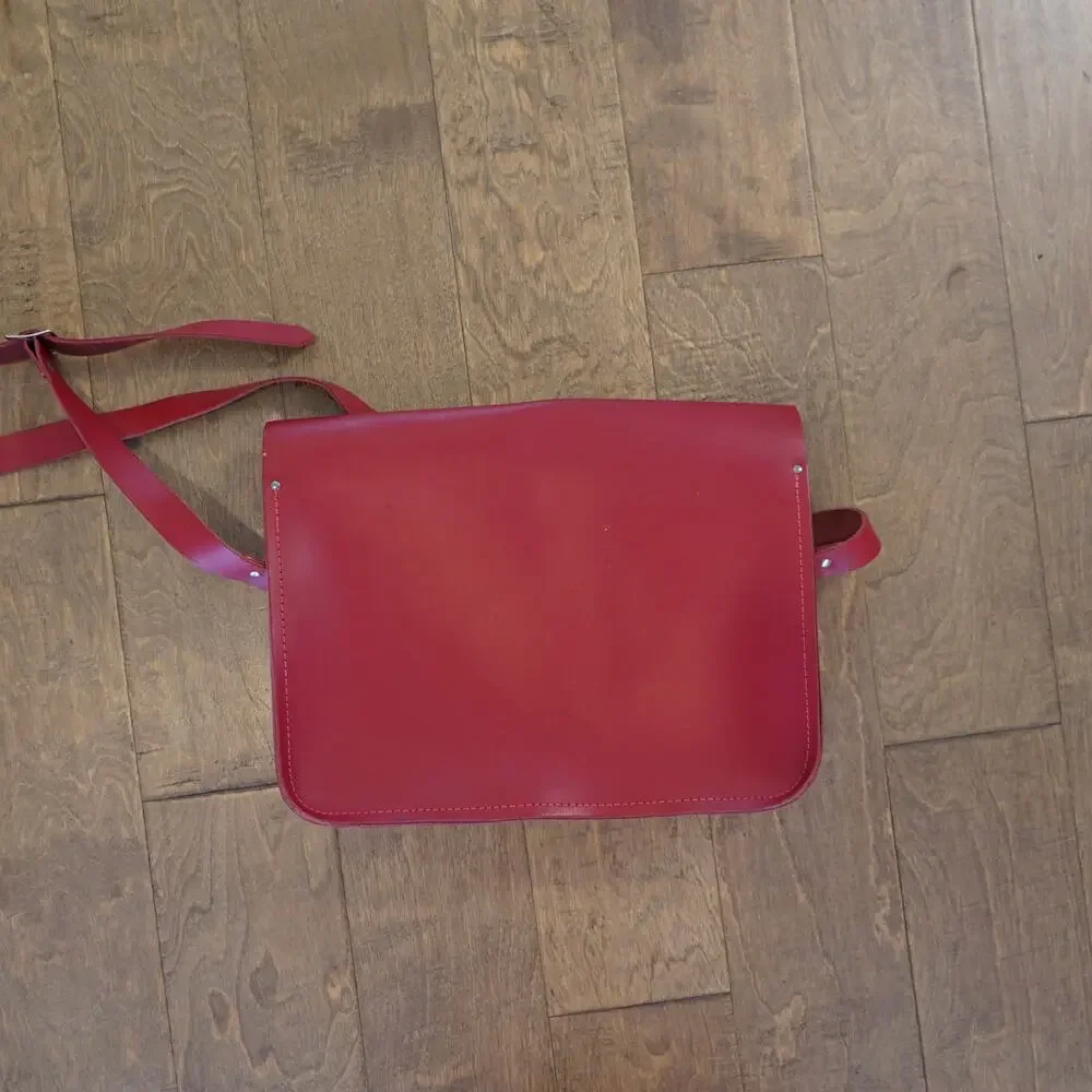 The Cambridge Satchel Company Red Messenger Bag Crossbody Large 13